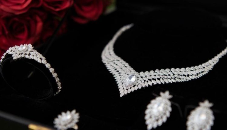 منال محمد لتصوير عرايس ومناسبات