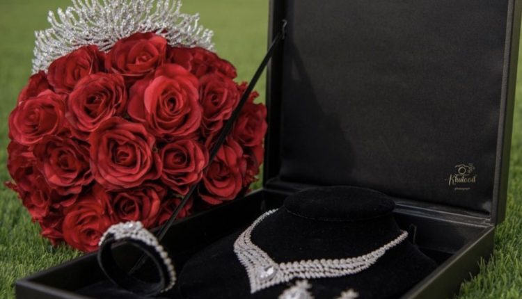 تصوير عرايس ومناسبات المصورة عفاف في المجمعة