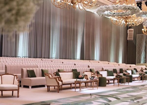 تصوير عرايس ومناسبات سمر ويدينغز فيديوغرافر