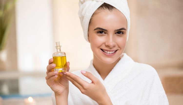 فوائد زيت السمسم للبشرة والصحة العامة