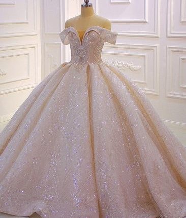 فرق استعراضية نسائية بجدة والرياض