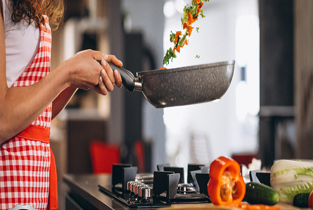 أفضل ماركات حلل التيتانيوم Titanium Cookware :  مميزات أواني وأواني التيتانيوم AMT SKK WOLL