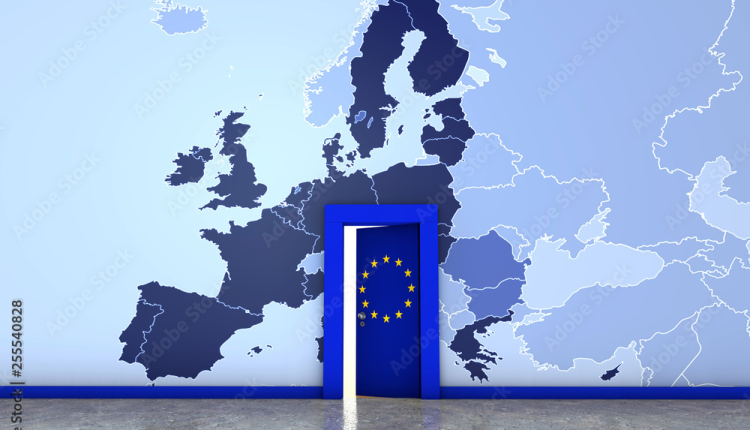 مطعم عربي قريب يقدم أشهى المأكولات العربية | أوروبا الآن