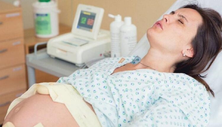 الولادة الطبيعية.. مراحلها بالتفصيل، ولماذا تفضلها بعض النساء؟