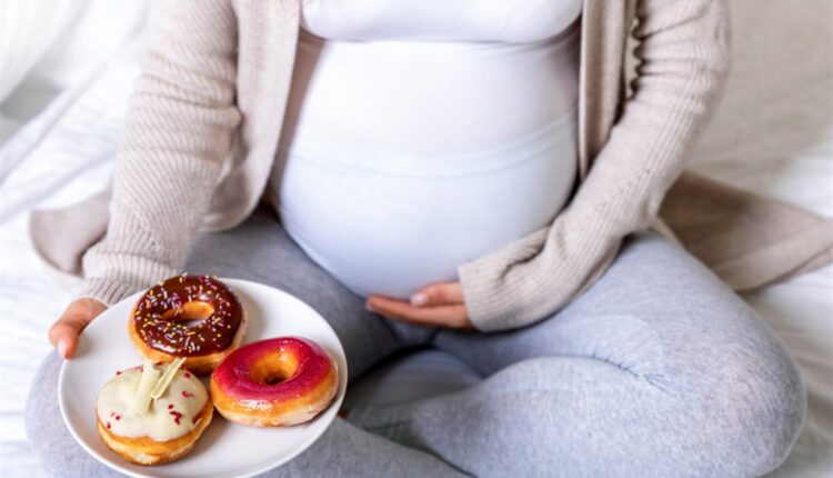 تأثير السمنة على الحمل والولادة