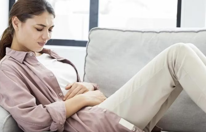 أعراض الحمل قبل الدورة الشهرية وأعراض الحمل قبل أسبوع من الدورة، وكيفية التفريق بينه وبين متلازمة ما قبل الحيض