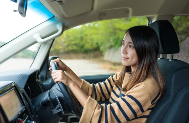 تعرف على أهم مزايا قيادة المرأة للسيارة