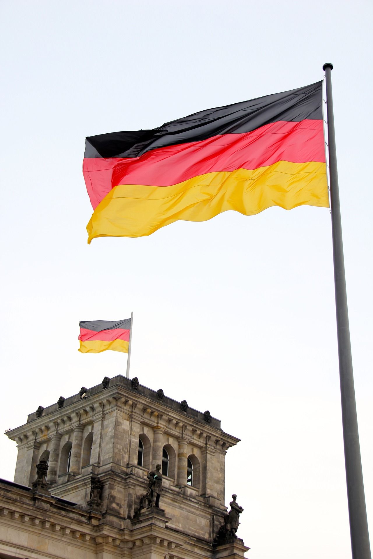 تأمين في ألمانيا تعرف على جميع أنواعها الإلزامية وغير الإجبارية بالتفصيل | عرب ألمانيا