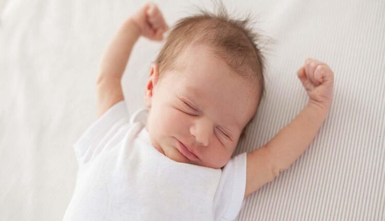 علاج النوم الخفيف عند الرضع ومعرفة أسبابه