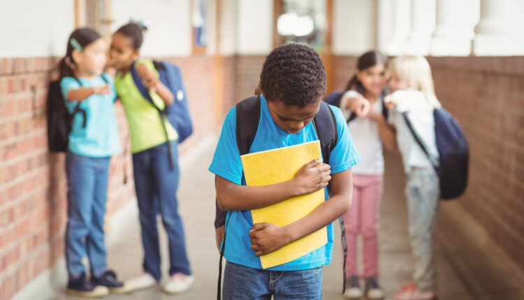 مقال مهم حول ما هو التنمر في المدرسة؟ كيف نحمي أطفالنا منه؟