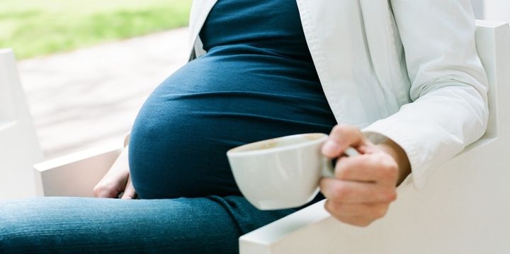 هل الكافيين يسبب تأخر الحمل؟